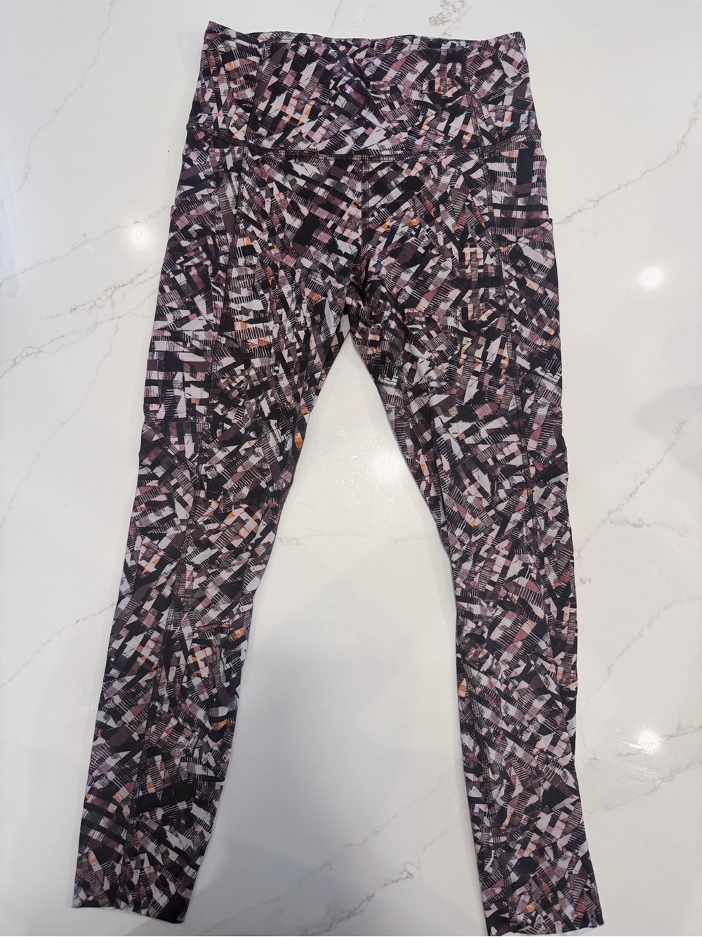 Lululemon Leggings - size 6